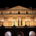 300px-Milano-scalanotte_e