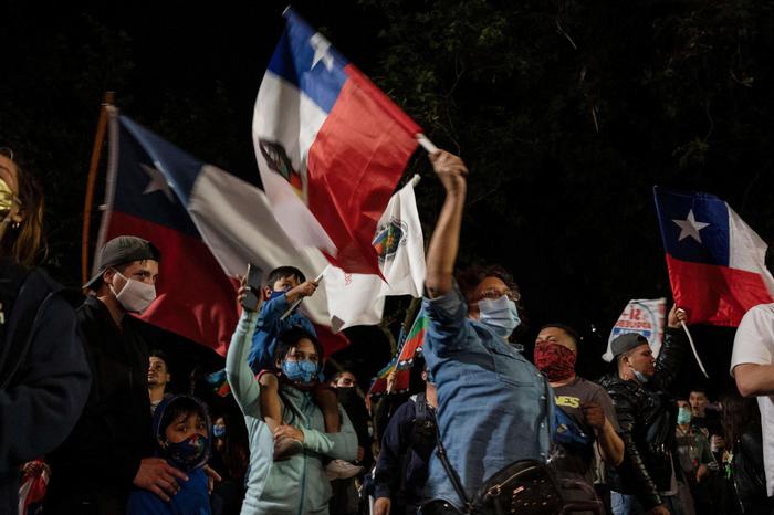 Cile: vince il sì alla riforma della Costituzione