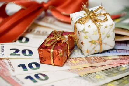 Natale, Confcommercio: meno regali, spesa -18%