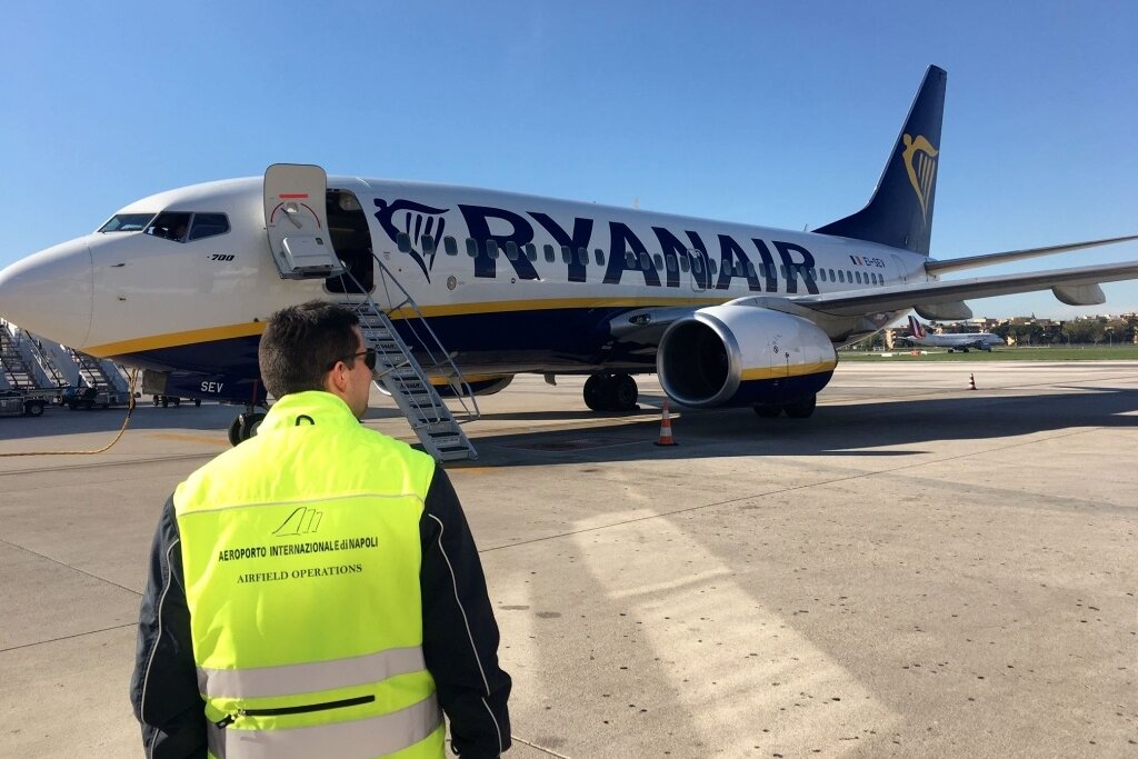 Estate 2021: Ryanair lancia tre nuove rotte da Napoli